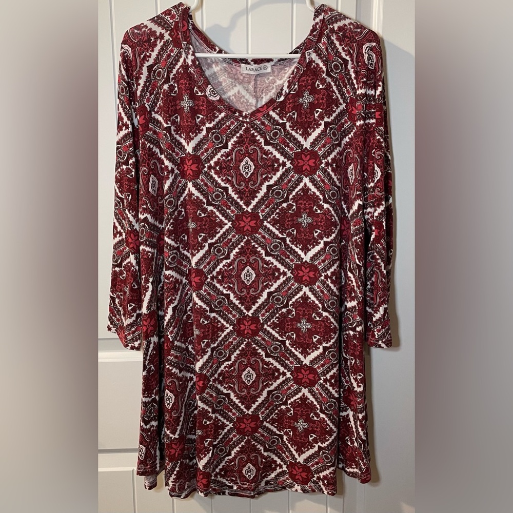 Larace ¾ Sleeve Blouse in Red Windred